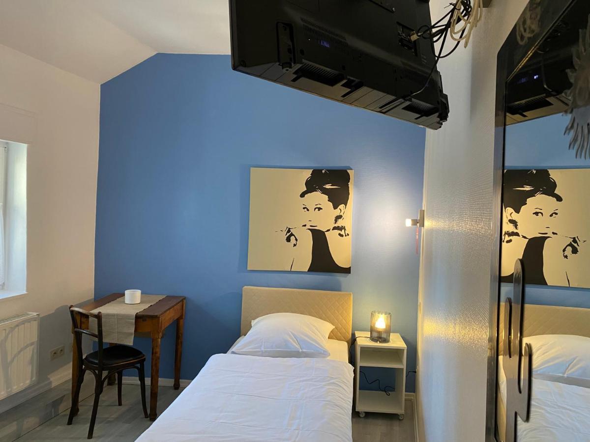 Hotel Zur Post Dabringhausen - Contactless Self Check-In 韦默尔斯基兴 外观 照片